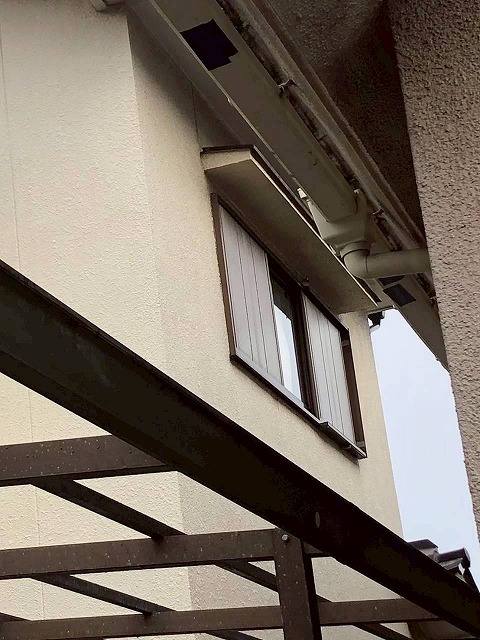 加古川市　雨戸の取り外した状態(2階窓まわり)